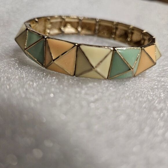 Geometric Pastel Bracelet - Picture 1 of 4